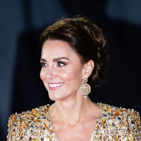 Září 2021

Premiéra filmu No Time to Die v podání vévodkyně z Cambridge.
