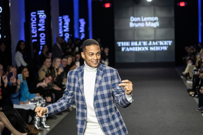 Moderátor Don Lemon otevřeně hovořil o tom, že byl v dětství sexuálně obtěžován dospívajícím chlapcem ze sousedství.
