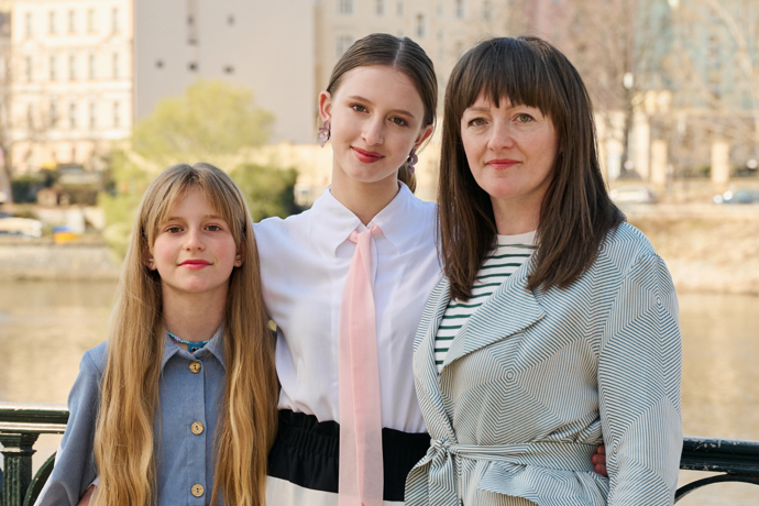„Věřím, že se na Ukrajinu jednou vrátíme,“ říká Halyna Prokopyshyn, která se svými dcerami utekla do Prahy před válkou na Ukrajině
„Věřím, že se na Ukrajinu jednou vrátíme,“ říká Halyna Prokopyshyn, která se svými dcerami utekla do Prahy před válkou na Ukrajině