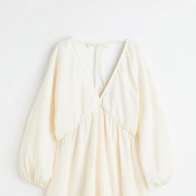 H&M, 899 Kč
