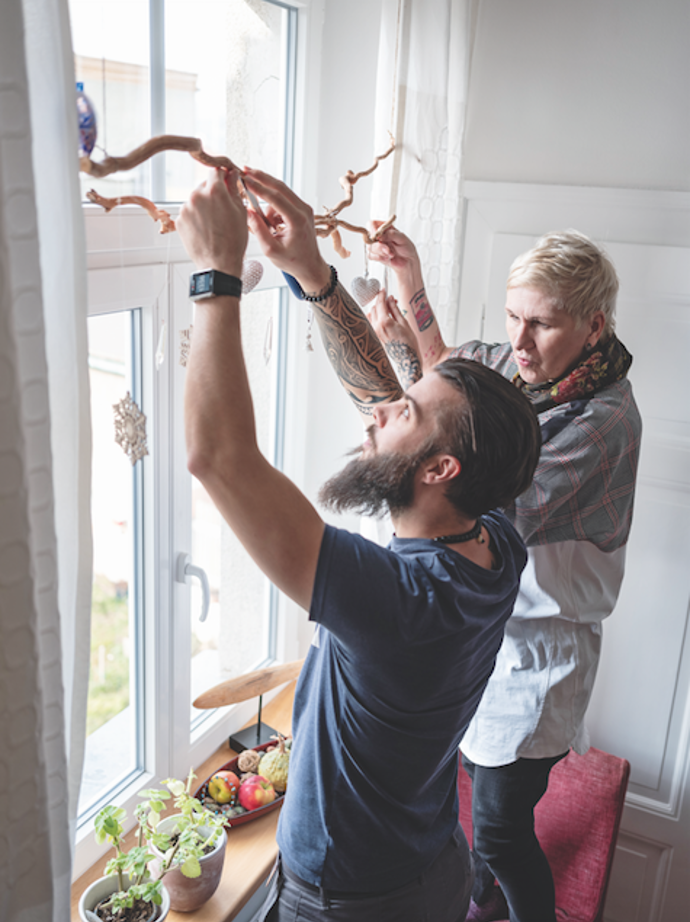 Starý dům v židovské čtvrti v Teplicích má neuvěřitelný genius loci. Designérka Pavla Kirschner ho podpořila rustikálním stylem a vzkříšením nádherné původní dlažby.
Starý dům v židovské čtvrti v Teplicích má neuvěřitelný genius loci. Designérka Pavla Kirschner ho podpořila rustikálním stylem a vzkříšením nádherné původní dlažby.
