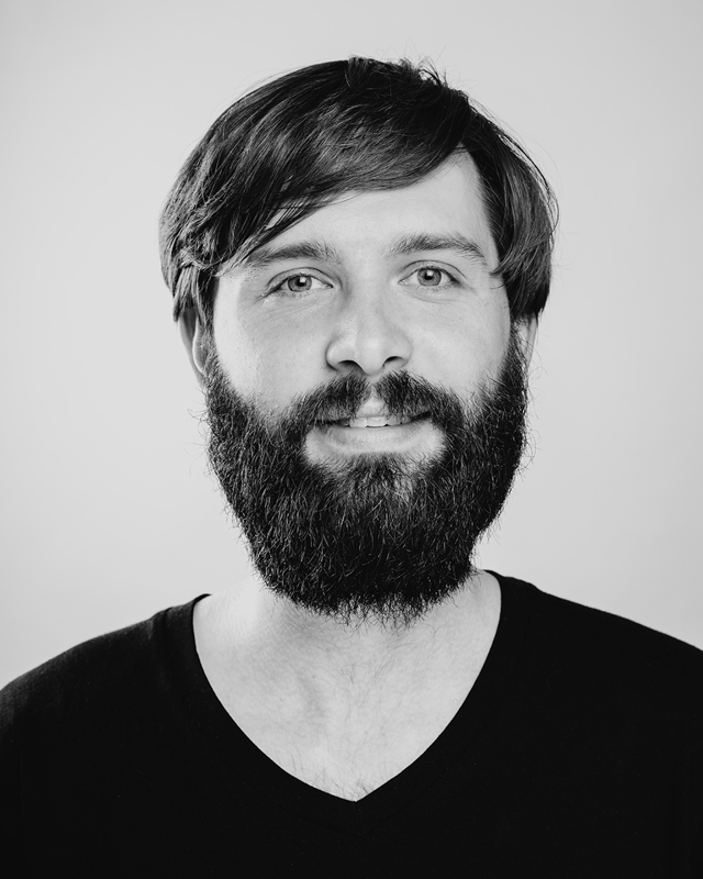 Hvězdný sklář David Valner navazuje na rodinnou tradici a úspěchy slaví i v zahraničí Hvězdný sklář David Valner navazuje na rodinnou tradici a úspěchy slaví i v zahraničí
