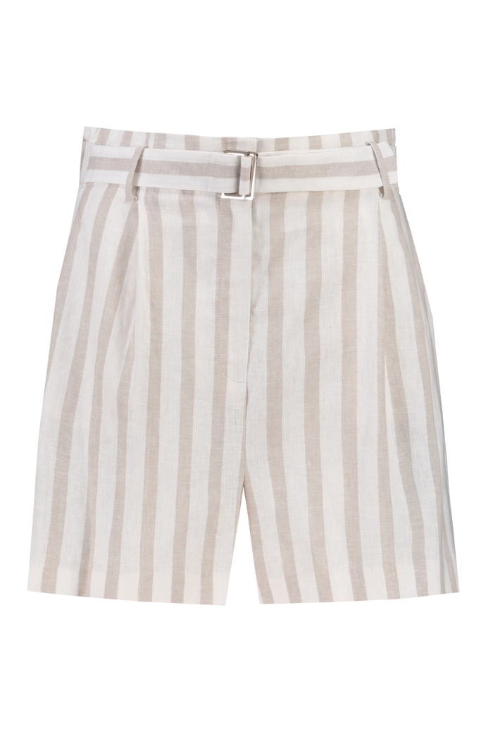 F&F, 449 Kč
F&F, 449 Kč