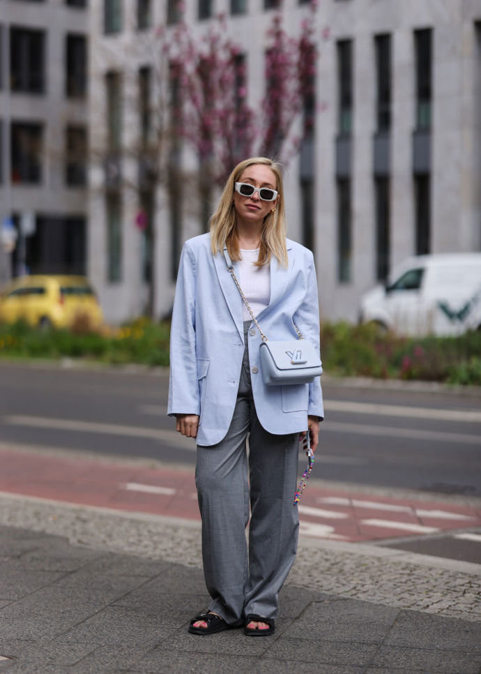 Také influencerka Sonia Lyson podlehla sandálům od Chanel.
