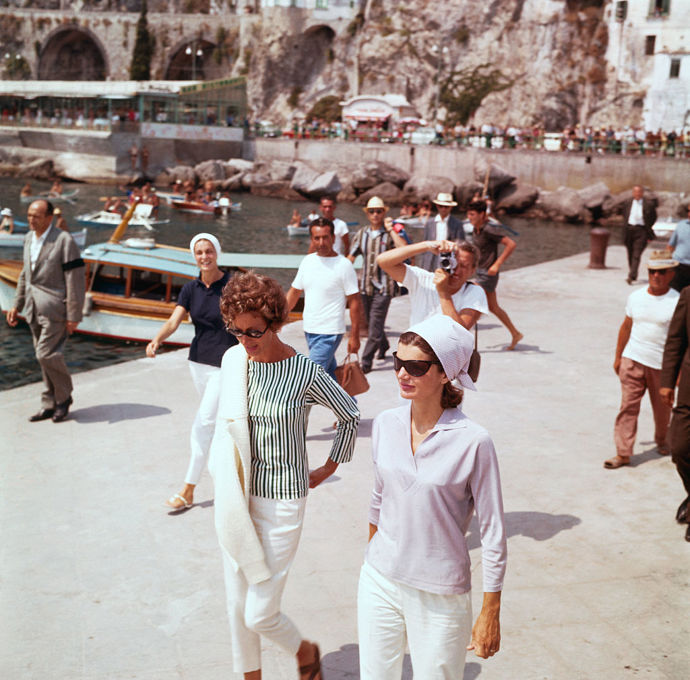 1962

Na italské pláži u města Amalfi.
