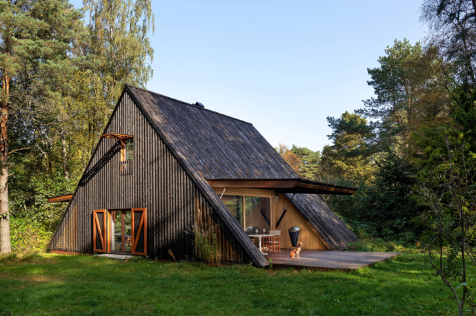 Galerie: Moderní áčková chata nedaleko Tallinnu
