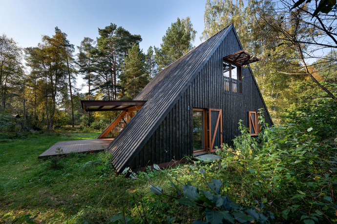 Galerie: Moderní áčková chata nedaleko Tallinnu