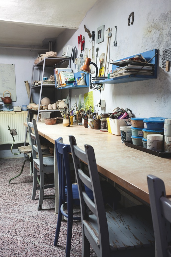 Hrnčířská dílna majitelky domu
