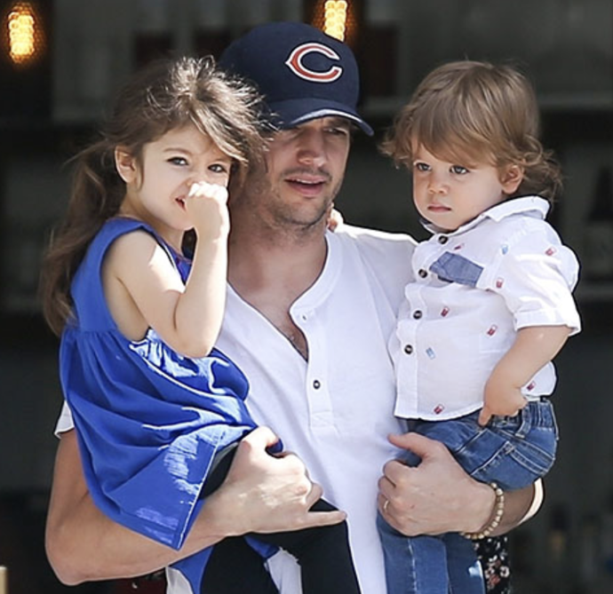 Také Mila Kunis a Ashton Kutcher nemají rádi gendrové předsudky a vyznávají liberální výchovu. Pár chce, aby jejich děti měly možnost volby, kým chtějí být. Slavní hollywoodští manželé proto dokonce dali své dceři genderově neutrální jméno Wyatt.
