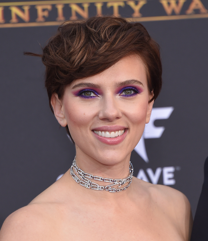 Scarlett Johansson v plavkách