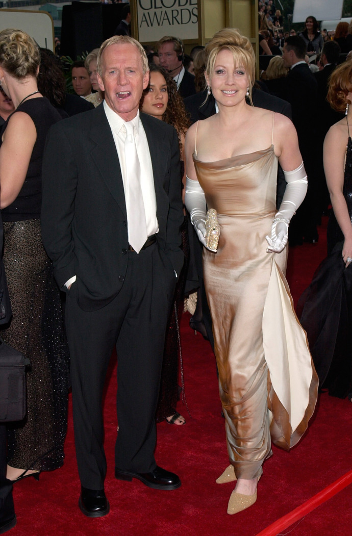 PAUL HOGAN & LINDA KOZLOWSKI v roce 2001 
