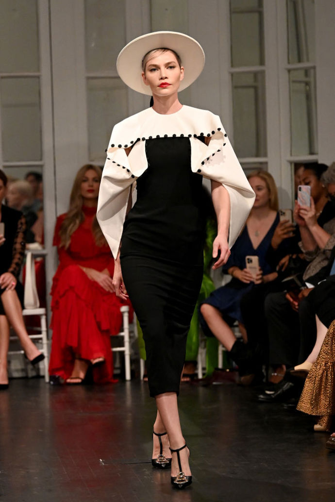 Christian Siriano jaro/léto 2023
