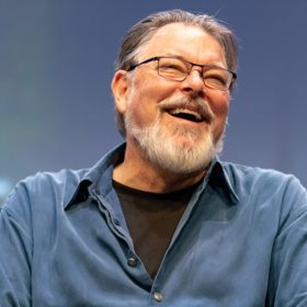 Jonathan Frakes v srpnu oslavil 70. narozeniny.
