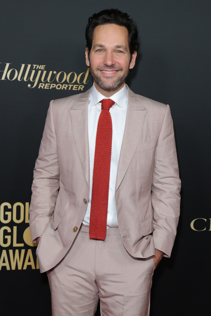Paul Rudd dnes
Dnes je známý zejména jako Ant-Man ze skupiny superhrdinů zvaných Avengers, kteří vzešli z produkce společnosti Marvel.
Paul Rudd dnes
Dnes je známý zejména jako Ant-Man ze skupiny superhrdinů zvaných Avengers, kteří vzešli z produkce společnosti Marvel.