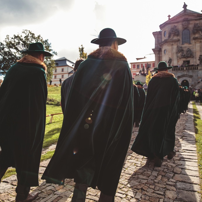 Průvod představitelů svatohubertského řádu
Průvod představitelů svatohubertského řádu