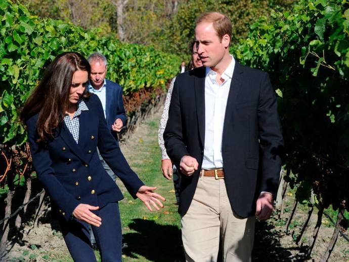 Princezna Kate ráda sáhne také po oblečení z obchodu GAP, v tomto případě se jednalo o kostkovanou košili. 
