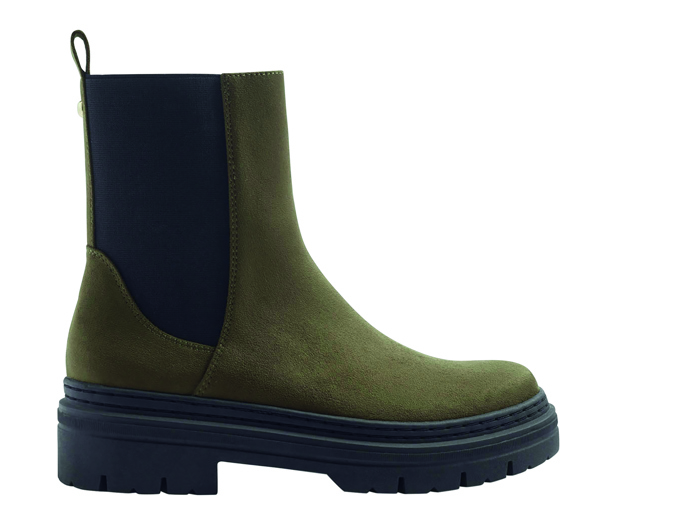 Deichmann, 1299 Kč
Deichmann, 1299 Kč