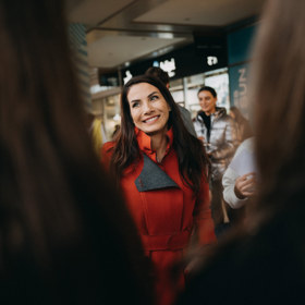 Eva Burešová poprvé ve společnosti