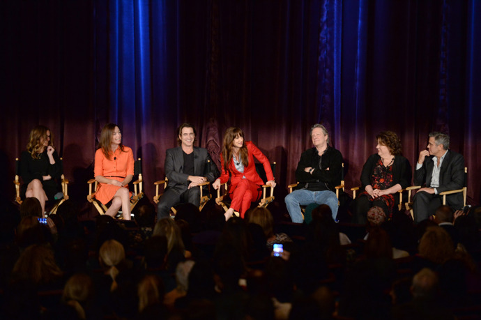 Diskuze k filmu Blízko od sebe v roce 2013, která probíhala spolu s dalšími herci – Julianne Nicholson, Dermotem Mulroneyem, Juliette Lewis, Chrisem Cooperem, Margo Martindale.
