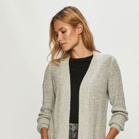 Ležérní, elegantní a praktický. To vše je kardigan, který by ve vašem šatníku neměl chybět
