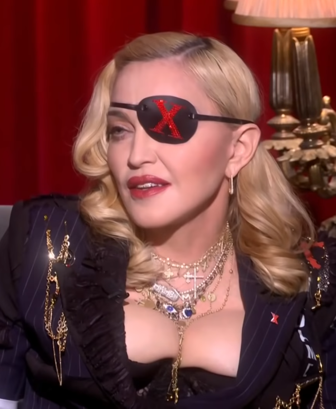 Madonna ráda provokuje svým dekoltem
Madonna ráda provokuje svým dekoltem
