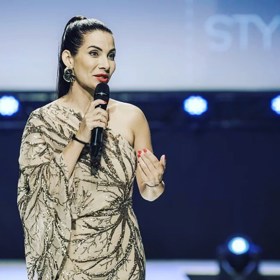 Eva Decastelo po rozchodu s manželem jenom kvete!