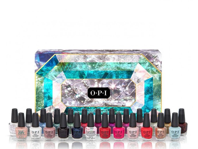 OPI Nail

Letošní adventní kalendář z kolekce Jewel Be Bold tvoří 25 mini laků, jak limitovaných odstínů, tak ikonických stálic.

Cena: 2060 Kč
