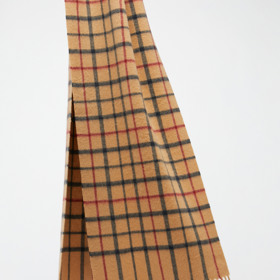 Weekend Max Mara, 5400 Kč
