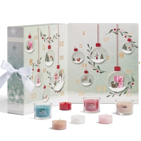 Yankee Candle 

Nádherně zabalená adventní kniha vám nabídne čajové i skleněné svíčky Yankee Candle. Najdete v ní také skleněný svícínek na čajovou svíčku.

Cena: 1275 Kč
