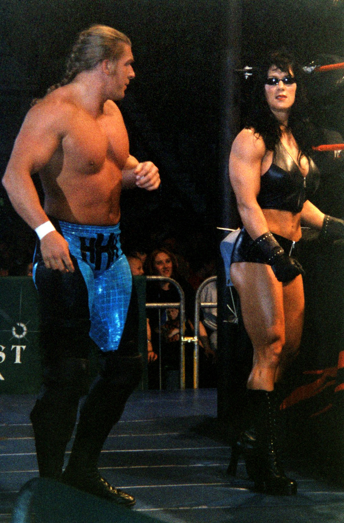 Chyna na wrestlerské show v aréně v roce 1999. Tehdy měla ještě velmi mužskou postavu, ale fanoušci ji zbožňovali.
Chyna na wrestlerské show v aréně v roce 1999. Tehdy měla ještě velmi mužskou postavu, ale fanoušci ji zbožňovali.