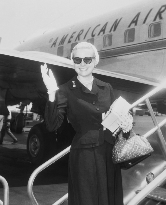 Elegantní outfit do letadla? I to Grace Kelly uměla!
Elegantní outfit do letadla? I to Grace Kelly uměla!