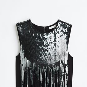 H&M, 749 Kč
