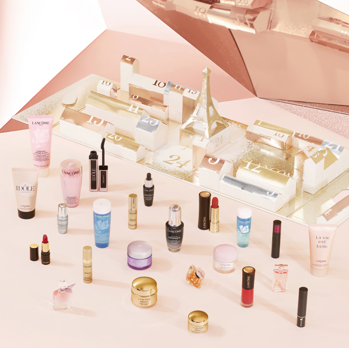 Lancôme

Zkraťte si čekání na Vánoce a udělejte si toto období výjimečné a vzrušující. Adventní kalendář 2022 v sobě ukrývá to nejlepší z dekorativní kosmetiky, péče o pleť a vůní značky Lancôme.

Cena: 3590 Kč
