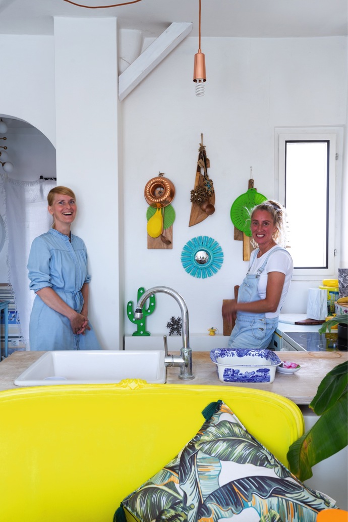 Na co kupovat kuchyňskou desku, kdyš se dá vyrobit z dřevěných desek z hobby marketu? Jana Hrabětová se s proměnou své kuchyně nemazala Na co kupovat kuchyňskou desku, kdyš se dá vyrobit z dřevěných desek z hobby marketu? Jana Hrabětová se s proměnou své kuchyně nemazala