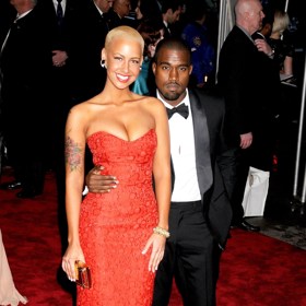 Amber Rose a Kanye West spolu chodili dva roky, než se Westovi podařilo získal srdce Kardashian.
