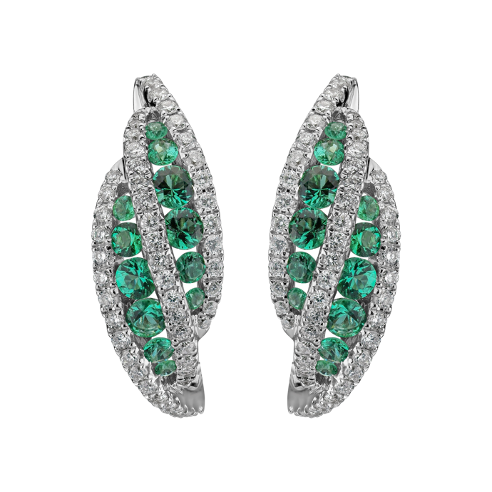 Nahlédněte do galerie a pokochejte se dalšími šperky ALO Diamonds. Nahlédněte do galerie a pokochejte se dalšími šperky ALO Diamonds.