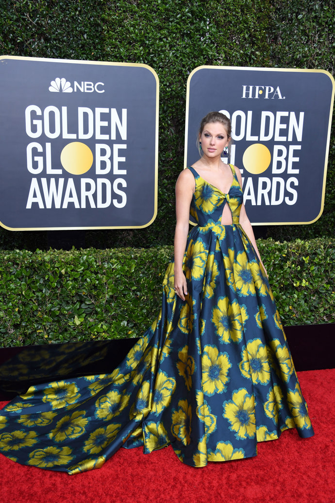 5. ledna 2020
Taylor Swift na udílení Zlatých glóbů v hotelu Beverly Hilton.
5. ledna 2020
Taylor Swift na udílení Zlatých glóbů v hotelu Beverly Hilton.