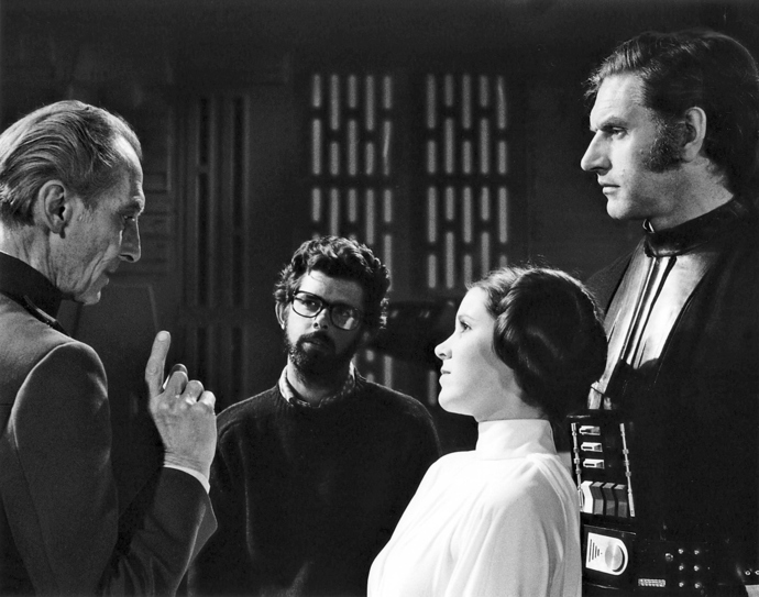 Princezna Leia, Star Wars
Postava charakteristická zejména svými zakroucenými vlasy do tvaru preclíků okolo uší. Vedle toho, že je krásná, je ale také velmi nadaná velitelka.
Princezna Leia, Star Wars
Postava charakteristická zejména svými zakroucenými vlasy do tvaru preclíků okolo uší. Vedle toho, že je krásná, je ale také velmi nadaná velitelka.