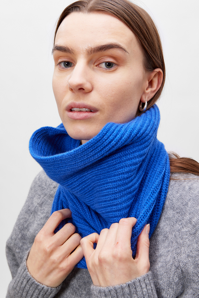 Kašmírový nákrčník Cari Blue, Maska, NILA, 3799 Kč
