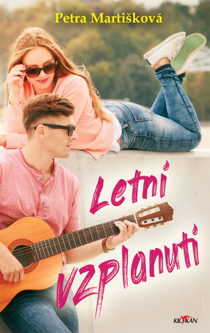 Pokud hledáte dárek pro mladé slečny, pak vsaďte na knihu Letní vzplanutí, prázdninový příběh Val, která má pocit, že to letošní léto bude zaručeně ztracené, odjezd na tábor jí však obrátí život vzhůru nohama. Potká spoustu nových lidí a zažije netušená dobrodružství, která kalí jen nepříjemné nedorozumění s nejlepším přítelem Radkem…
