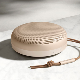Bluetooth reproduktor Beosound A1 2nd Gen, Bang & Olufsen, 6 990 Kč
