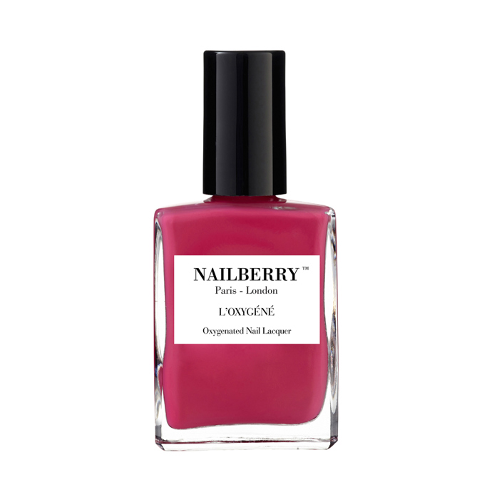 Lak na nehty – odstín Pink Berry, Nailberry, 495 Kč, Vava Voom
Lak na nehty – odstín Pink Berry, Nailberry, 495 Kč, Vava Voom