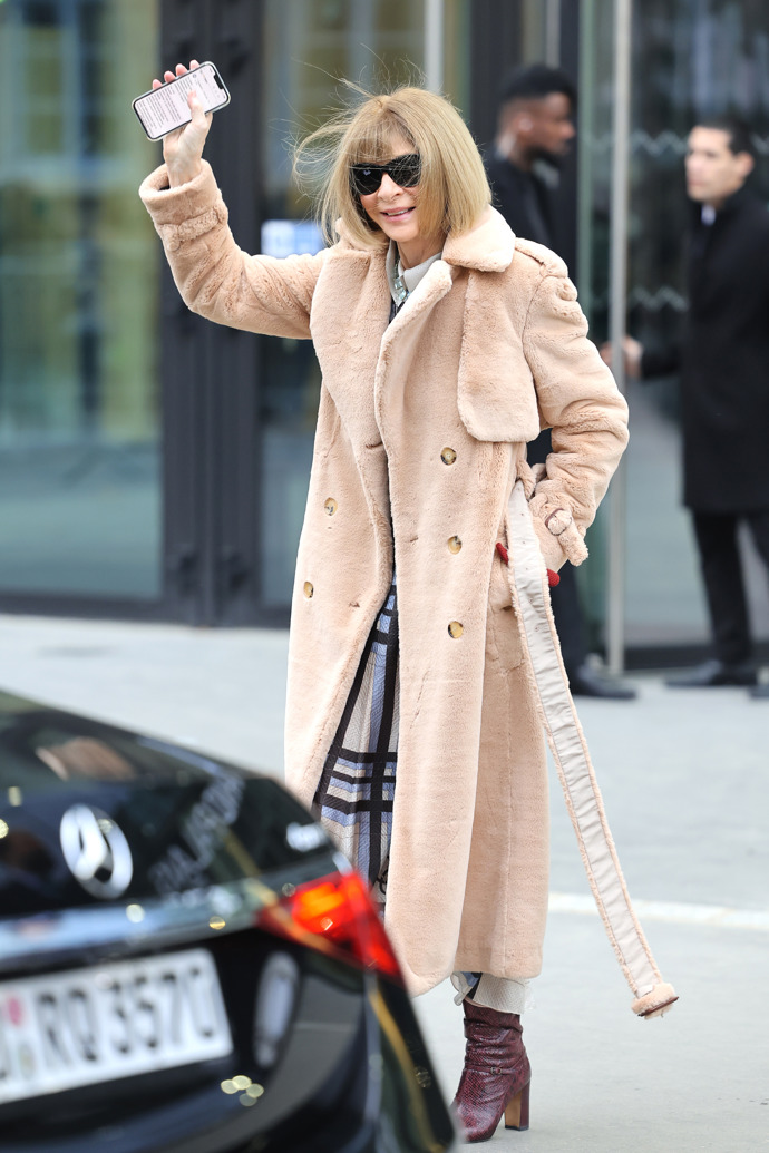 Haute Couture fashion week si nenechala ujít ani Anna Wintour.
Haute Couture fashion week si nenechala ujít ani Anna Wintour.