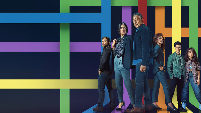 Kaleidoskop

Tento seriál je velice specifický v tom, že nezáleží na tom, v jakém pořadí vidí divák jednotlivé epizody. Každý uživatel Netflixu je má jinak. Navíc i jeho příběh je zajímavý – vypráví o geniálním zločinci a jeho parťácích, kteří se chystají ukrást 7 miliard dolarů.
