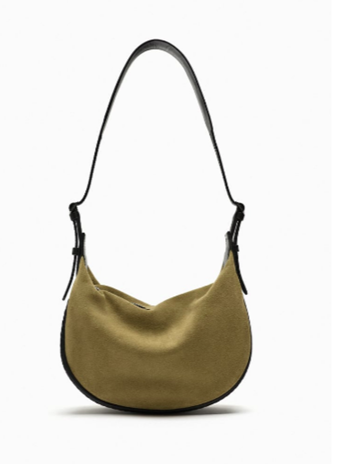 Khaki kabelka, Zara, 1999 Kč
Khaki kabelka, Zara, 1999 Kč