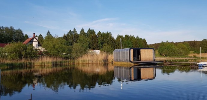 Lipno, kterému se říká české moře, bylo jednoznačnou volbou. Východ slunce a mlžný opar nad ranní vodní hladinou, stejně tak zapadající slunce s jedinečným výhledem je nezapomenutelným zážitkem.
Lipno, kterému se říká české moře, bylo jednoznačnou volbou. Východ slunce a mlžný opar nad ranní vodní hladinou, stejně tak zapadající slunce s jedinečným výhledem je nezapomenutelným zážitkem.