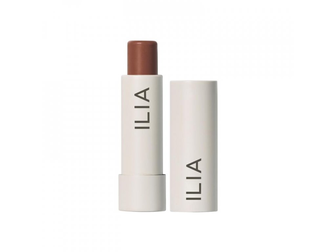 Přírodní barevný balzám na rty Balmy Tint Hydrating Lip Balm, Ilia, 830 Kč
