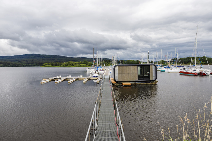 Lipno, kterému se říká české moře, bylo jednoznačnou volbou. Východ slunce a mlžný opar nad ranní vodní hladinou, stejně tak zapadající slunce s jedinečným výhledem je nezapomenutelným zážitkem.
Lipno, kterému se říká české moře, bylo jednoznačnou volbou. Východ slunce a mlžný opar nad ranní vodní hladinou, stejně tak zapadající slunce s jedinečným výhledem je nezapomenutelným zážitkem.