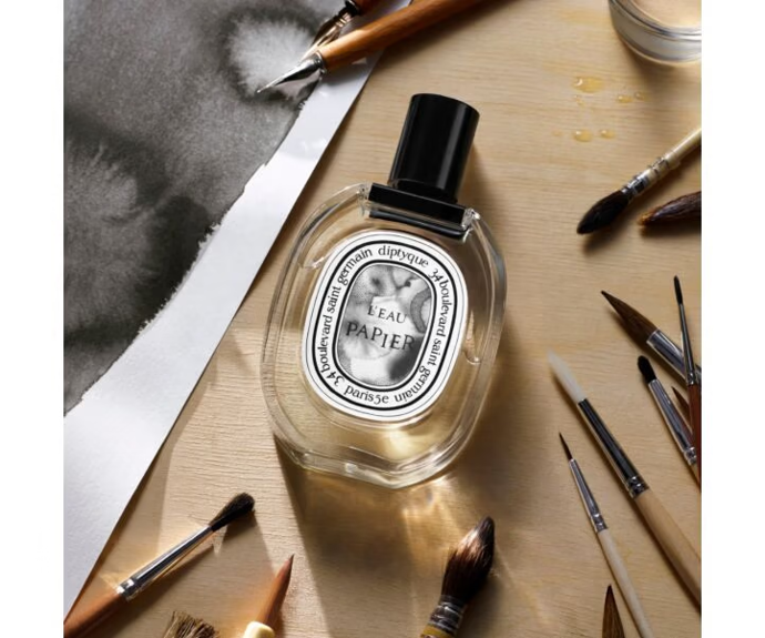 L’Eau Papier, Diptyque, 100 ml, 3450 Kč, Butik Diptyque (Vězeňská 6, Praha 1) a Ingredients
