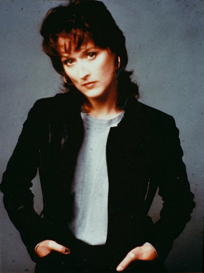 Mullet ovšem sluší opravdu málokomu. Navíc přidává roky navíc, takže se tomuto účesu vyhýbejte obloukem!
